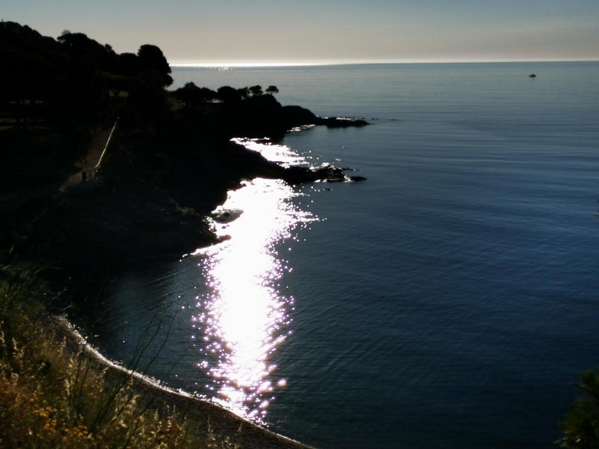Caseta De Pescadors A Les Cales De Colera, 2ª Linea De Mar 外观 照片